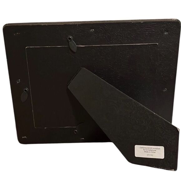 Target Home “Friends” Picture Frame - Picture 3 of 5